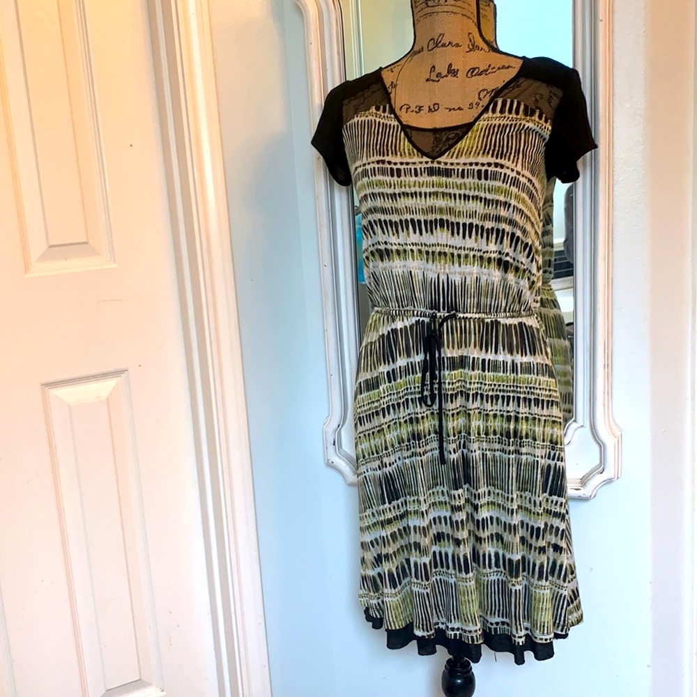 Kensie Abstract Print Dress with Mesh Detail